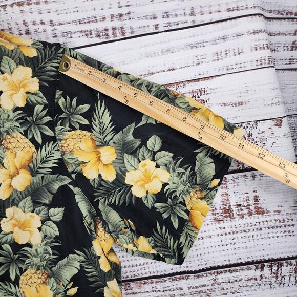 Tommy Bahama 3XB Silk Hawaiian Shirt Black Yellow Hibiscus Pineapple Island - Picture 6 of 7